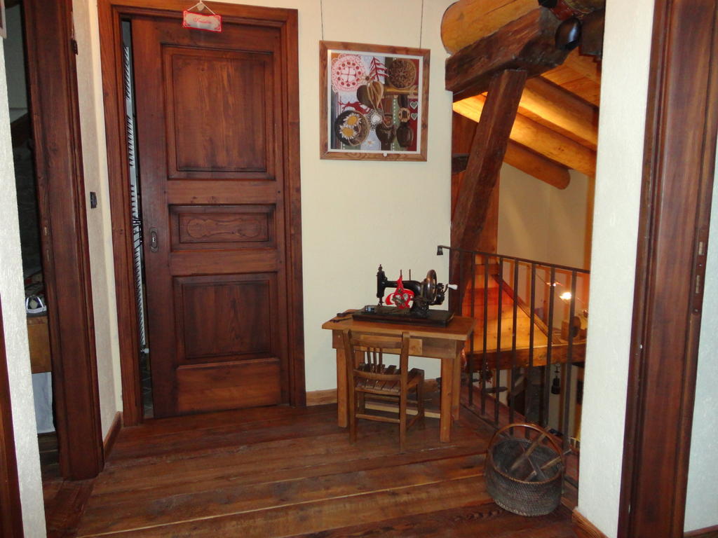 Les Chevreuils Bed & Breakfast Introd Dış mekan fotoğraf